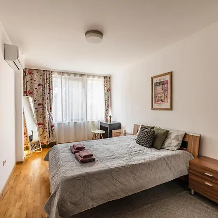 Matisse Hotflat Апартамент